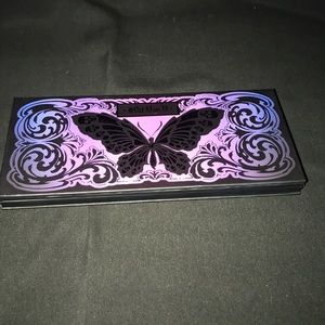 Kat von D eyeshadow palette